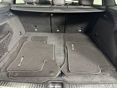 Used 2019 Mercedes-Benz GLC 300 4MATIC image 32