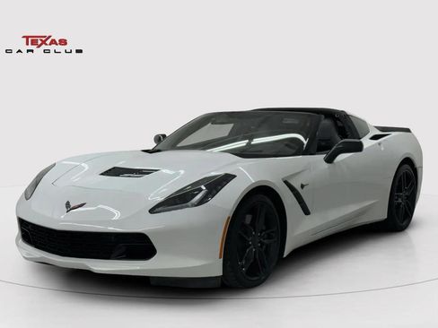 Used 2019 Chevrolet Corvette Stingray Coupe RWD image 3