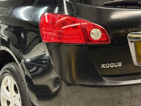 Used 2011 Nissan Rogue SV image 12