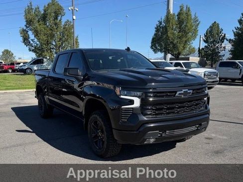 Used 2024 Chevrolet Silverado 1500 LT Trail Boss w/ Convenience Package II AWD/4WD image 10