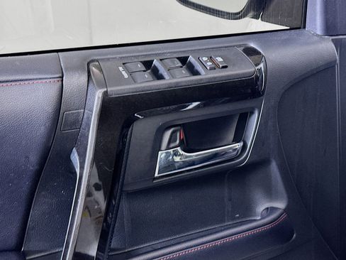 Used 2019 Toyota 4Runner TRD Off-Road Premium image 15