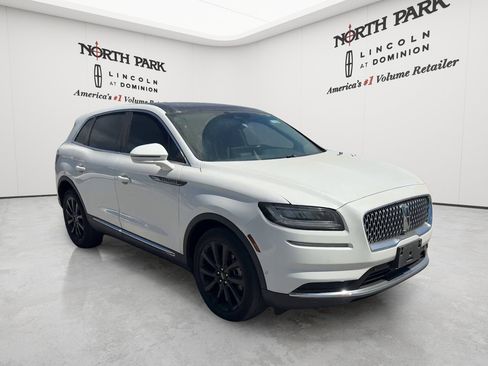 Used 2021 Lincoln Nautilus Reserve w/ Equipment Group 201A FWD image 7