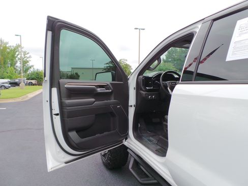 Used 2024 GMC Sierra 1500 Elevation w/ Elevation Premium Package AWD/4WD image 31