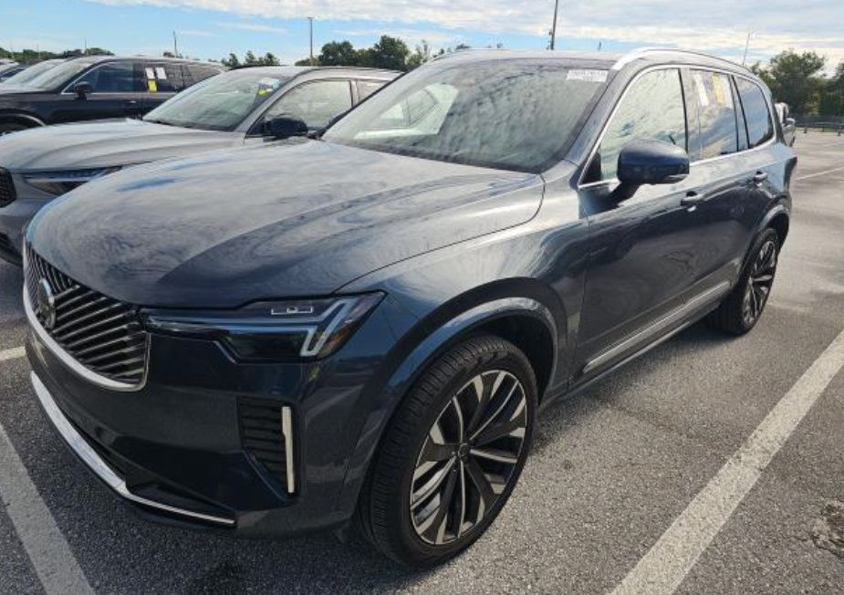 Used 2026 Volvo XC90 B6 Ultra AWD/4WD image 1