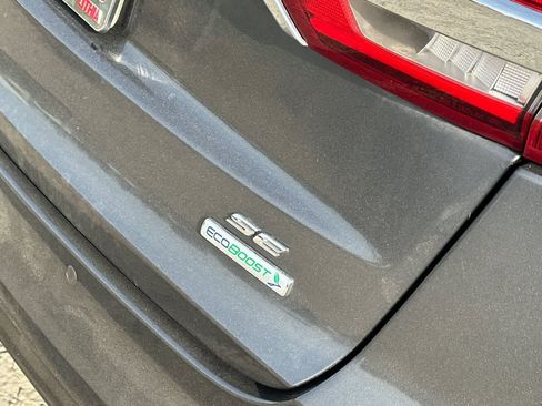 Used 2019 Ford Fusion SE image 13