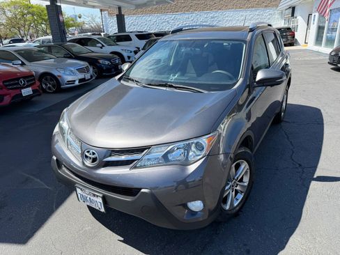 Used 2015 Toyota RAV4 XLE image 4