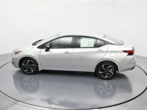 New 2025 Nissan Versa SR w/ Trunk Package image 34