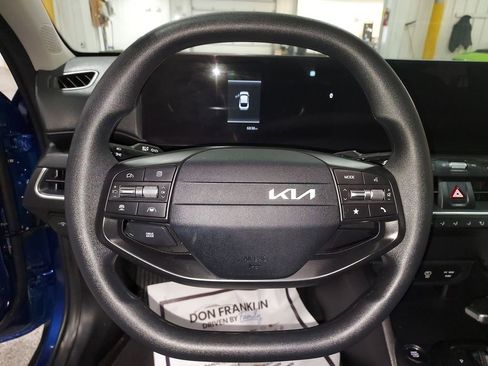 Used 2025 Kia K4 LXS image 20