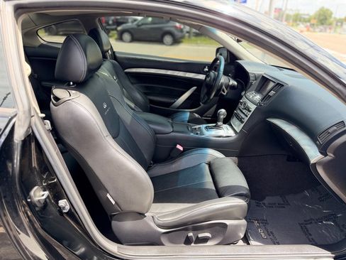 Used 2014 INFINITI Q60 Journey w/ Premium Package RWD image 16