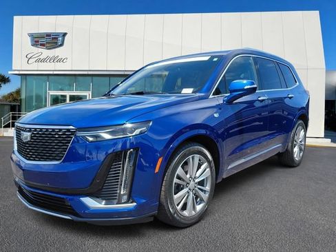 Certified 2024 Cadillac XT6 Premium Luxury FWD image 8