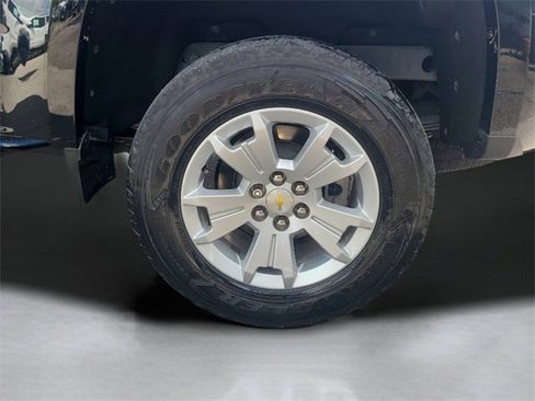 Used 2022 Chevrolet Colorado LT w/ Safety Package image 11