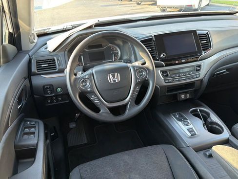 Used 2023 Honda Ridgeline Sport image 18