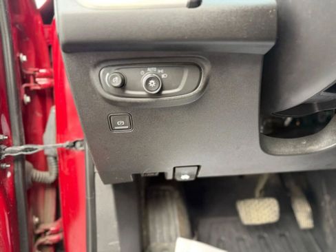 Used 2021 GMC Terrain SLE w/ Driver Convenience Package image 27