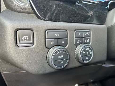 Used 2023 Chevrolet Silverado 1500 LTZ image 18