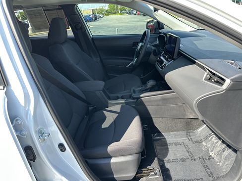 Certified 2026 Toyota Corolla Cross LE w/ Moonroof Package image 33