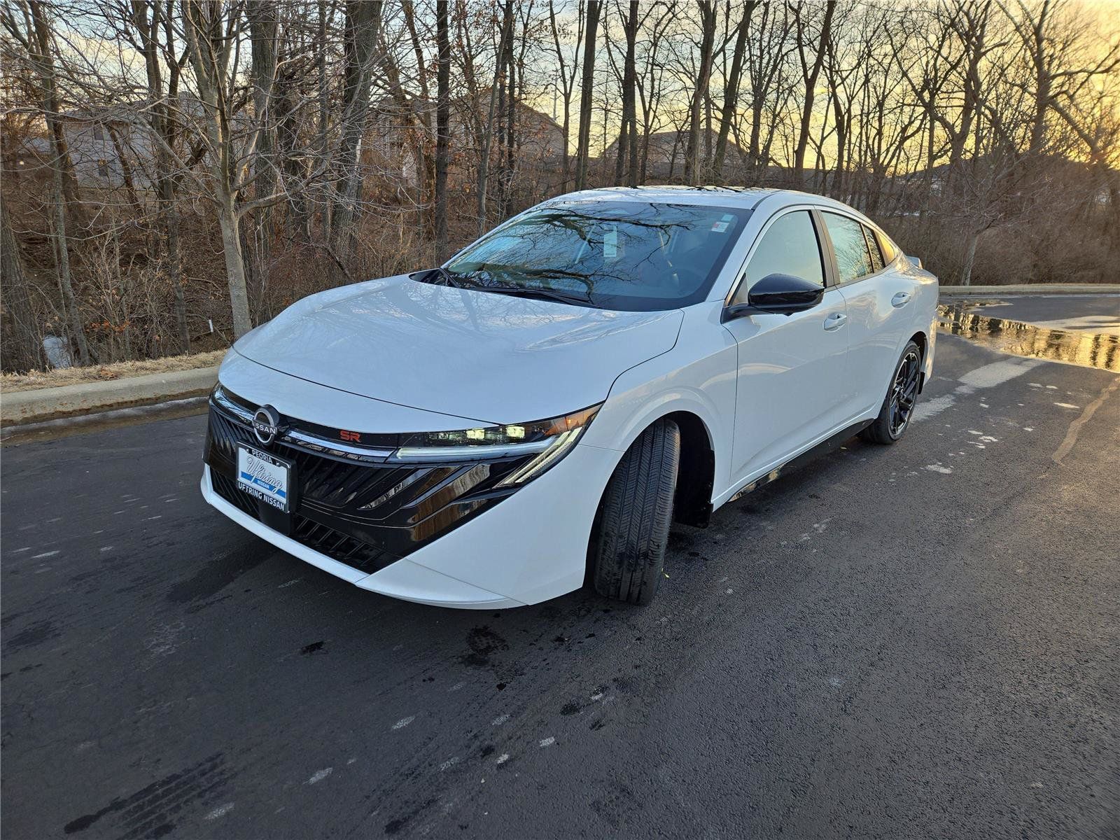 New 2026 Nissan Sentra SR w/ SR Premium Package FWD image 4