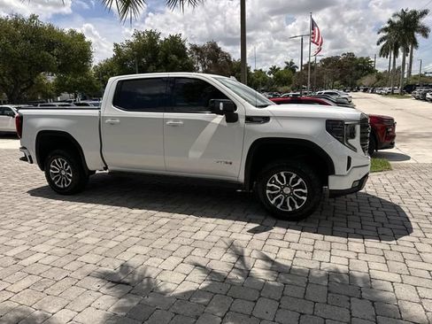 Used 2022 GMC Sierra 1500 AT4 w/ AT4 Premium Package AWD/4WD image 15