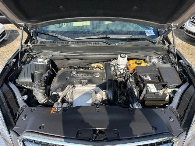 Certified 2019 Buick Envision Premium w/ LPO, Cargo Package AWD/4WD image 19