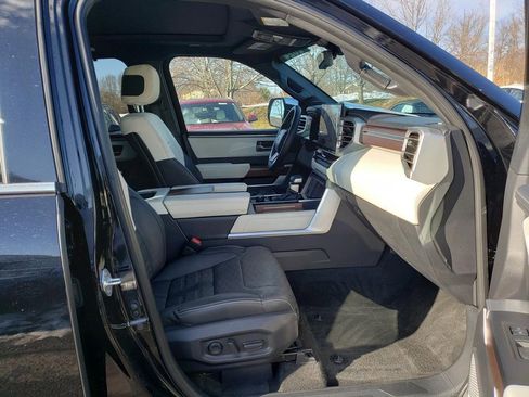 Used 2024 Toyota Sequoia Capstone image 17