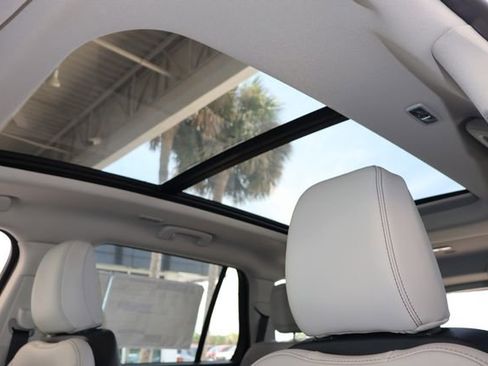 New 2026 Lincoln Aviator 2WD image 29