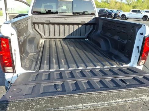 New 2026 Chevrolet Colorado W/T AWD/4WD image 9