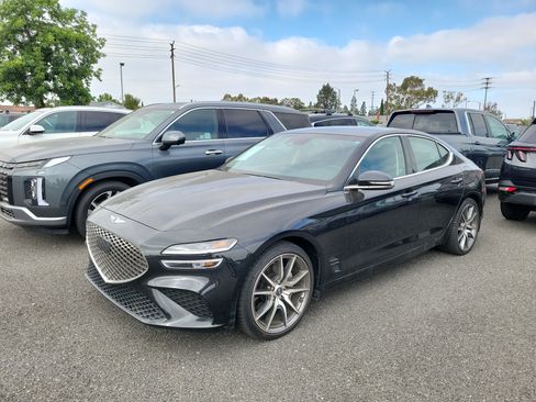 Used 2023 Genesis G70 2.0T RWD image 1
