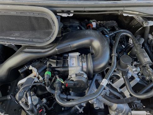 Used 2025 Ford Transit 250 148 Medium Roof image 27