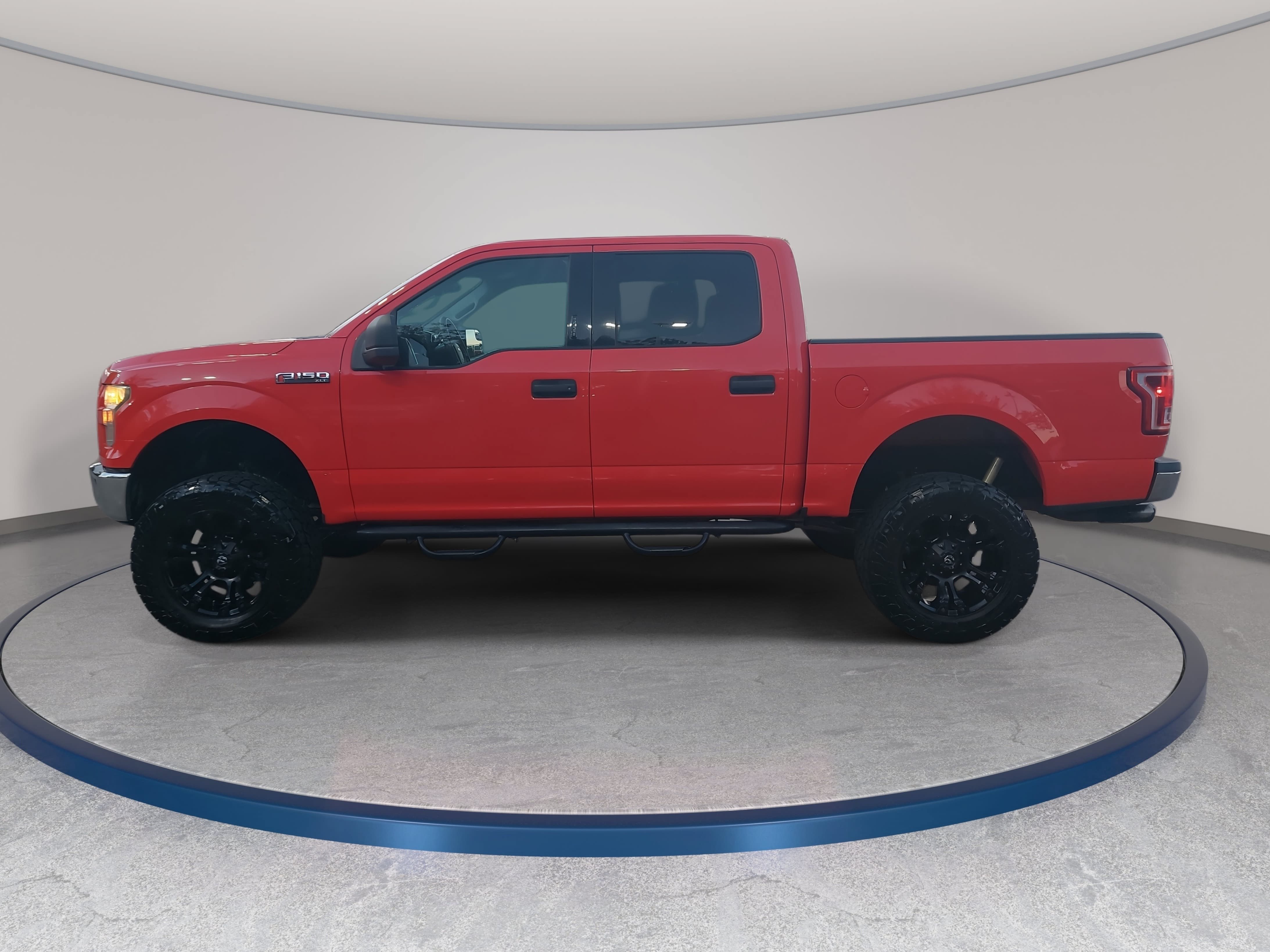 Used 2016 Ford F150 XLT AWD/4WD image 8