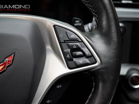 Used 2019 Chevrolet Corvette Stingray Coupe w/ 1LT RWD image 94