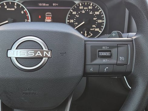 Used 2025 Nissan Rogue S FWD image 24
