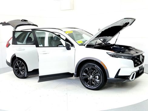 Used 2026 Honda CR-V Sport Touring image 12