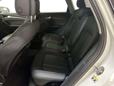 Used 2023 Audi Q5 2.0T Premium w/ Convenience Package AWD/4WD image 17
