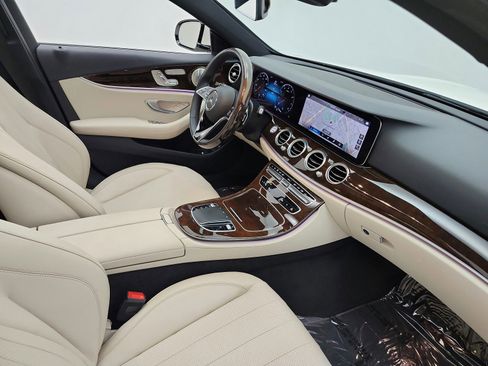 Used 2022 Mercedes-Benz E 350 Sedan w/ Driver Assistance Package image 17