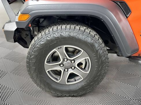 Used 2018 Jeep Wrangler Unlimited Sport S AWD/4WD image 28