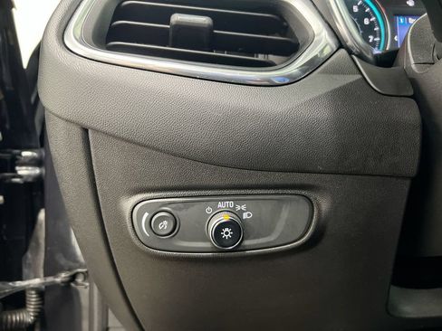 Used 2022 Chevrolet Equinox LT FWD image 18