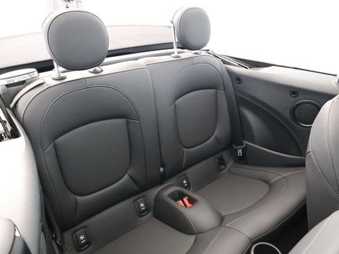 Used 2023 MINI Cooper S image 21