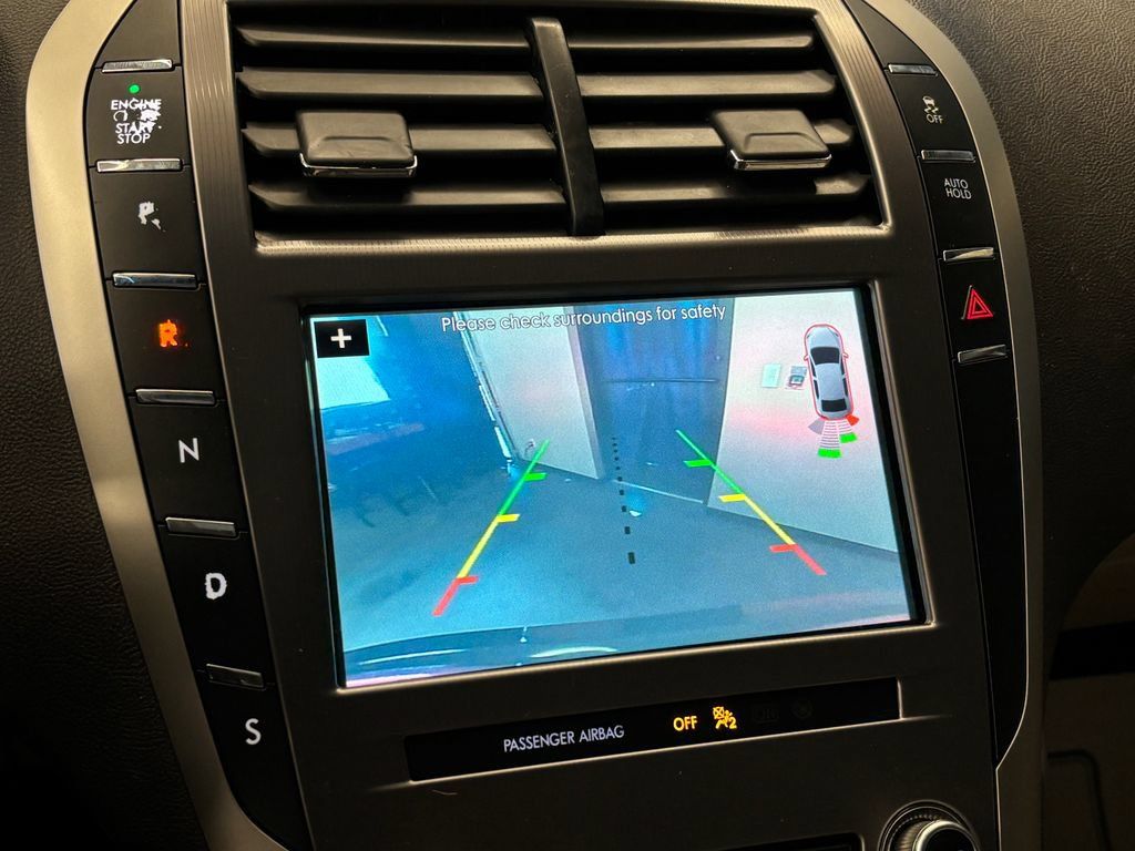 Used 2019 Lincoln MKZ Reserve FWD image 14