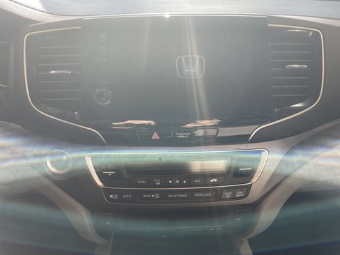 Used 2021 Honda Pilot EX image 46