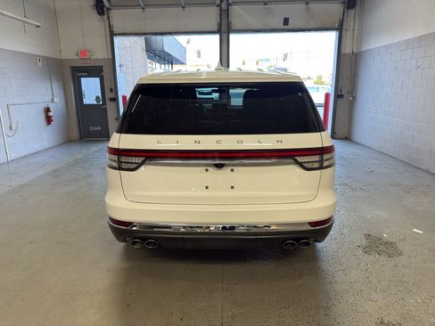Used 2021 Lincoln Aviator Reserve w/ Equipment Group 201A AWD/4WD image 7