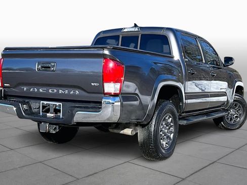 Used 2017 Toyota Tacoma SR5 w/ Tow Package image 13