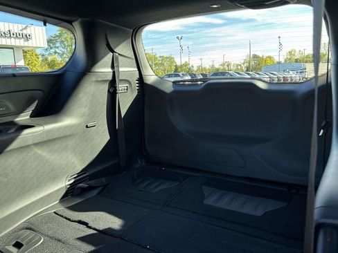 New 2026 Chrysler Pacifica Pinnacle image 9