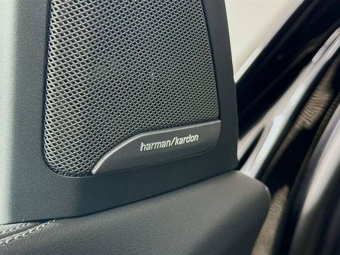 Used 2024 BMW X5 xDrive40i w/ M Sport Package image 19