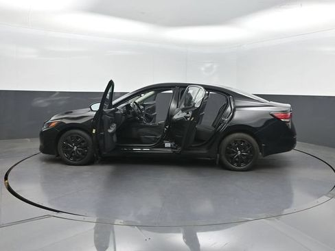 Used 2025 Nissan Sentra S FWD image 38