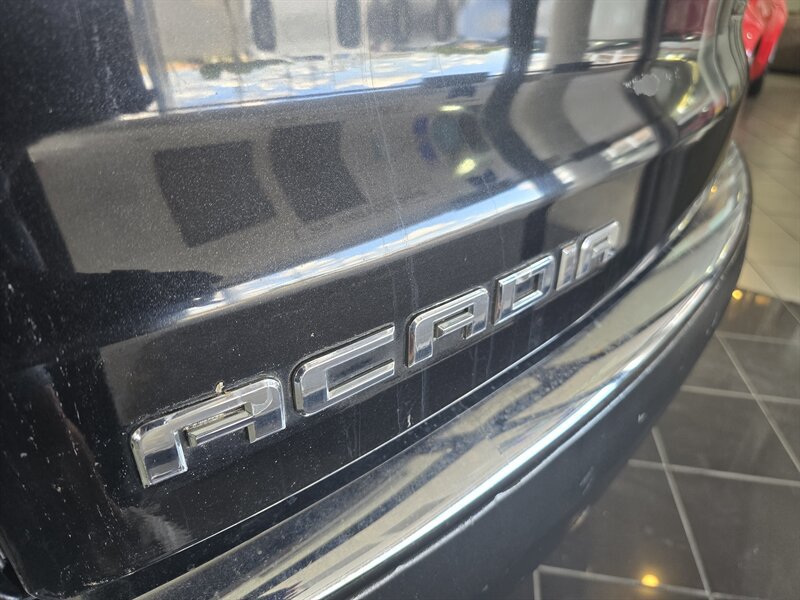 Used 2009 GMC Acadia SLT AWD/4WD image 28
