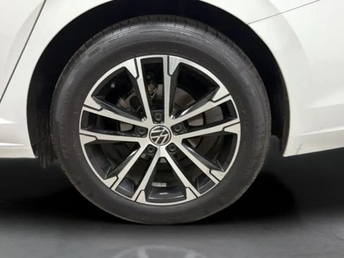 Used 2024 Volkswagen Jetta Sport FWD image 27