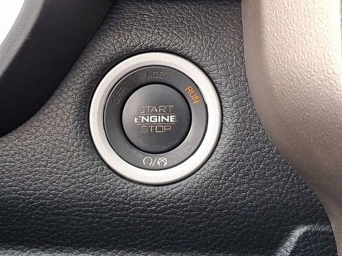 Used 2022 RAM 1500 Laramie image 24