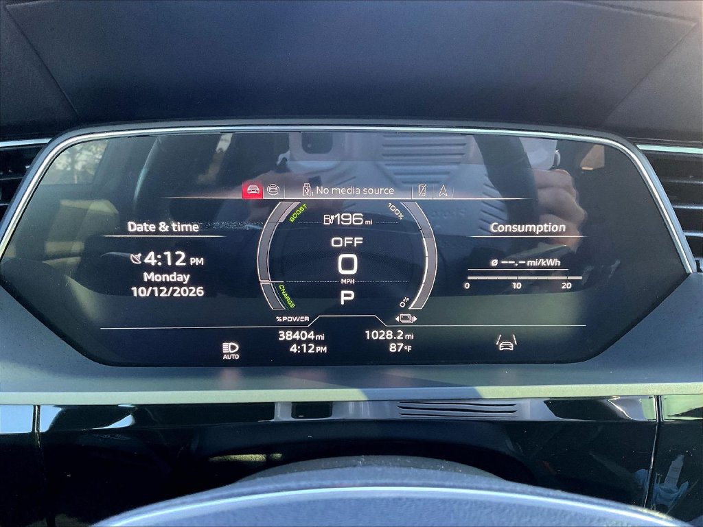 Used 2024 Audi Q8 e-tron Premium Plus AWD/4WD image 15