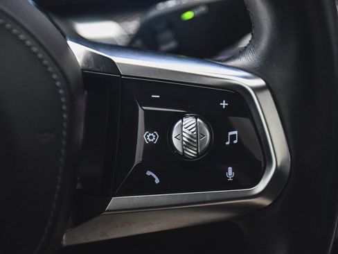 Used 2023 BMW i7 xDrive60 w/ Parking Assistance Package image 28