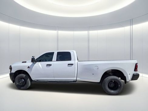 New 2026 RAM 3500 Tradesman AWD/4WD image 7