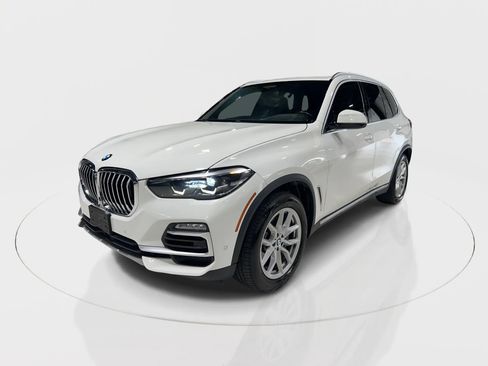 Used 2019 BMW X5 xDrive40i w/ Premium Package image 2